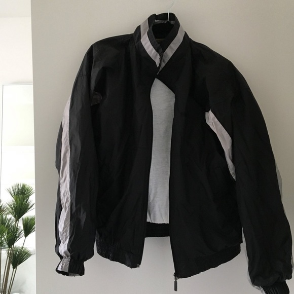 Vintage PUMA Windbreaker - Picture 2 of 3